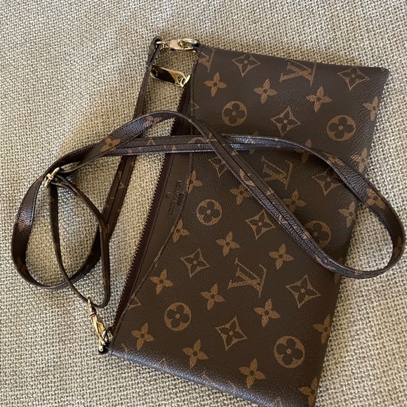 Woman shoulder Gucci bag - Picture 2 of 4